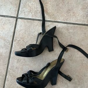BCBG girls black strappy heels size 7